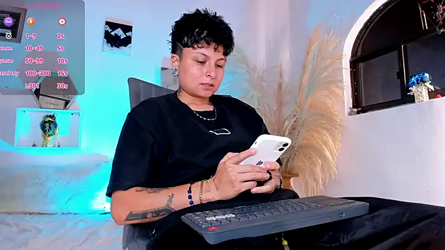 ZuryRamirez  online show from July 26, 8:16 pm