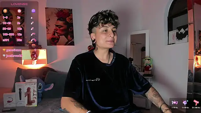 ZuryRamirez  online show from November 24, 9:28 pm