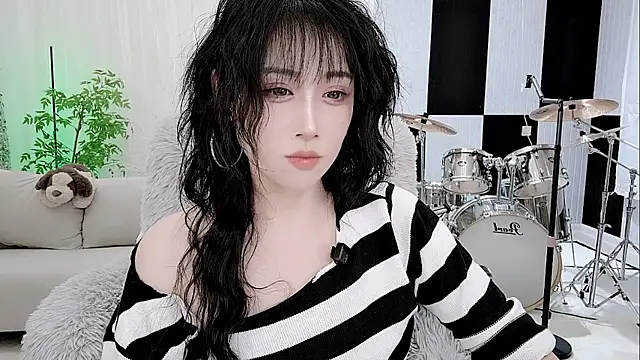 Vaness-a online show from October 18, 11:17 pm