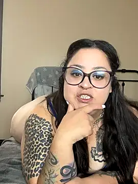 Snapshot of tillymarie34 chatting on September 17, 4:05 pm tillymarie34 online show from September 17, 4:05 pm