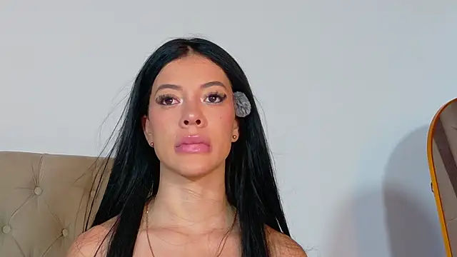 GeorginaHills online show from June 30, 10:31 pm