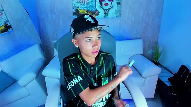 nova sex01 online show from November 12, 4:21 am