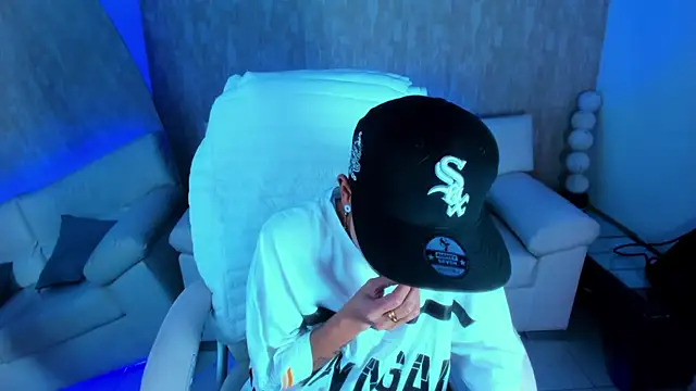 nova sex01 online show from September 19, 4:55 am