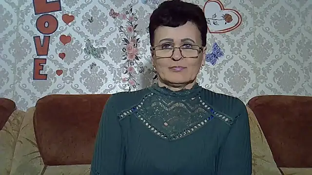 PaulaGolden online show from April 19, 7:38 pm