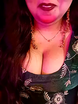 Suhanakhan00 online show from March 14, 7:31 am