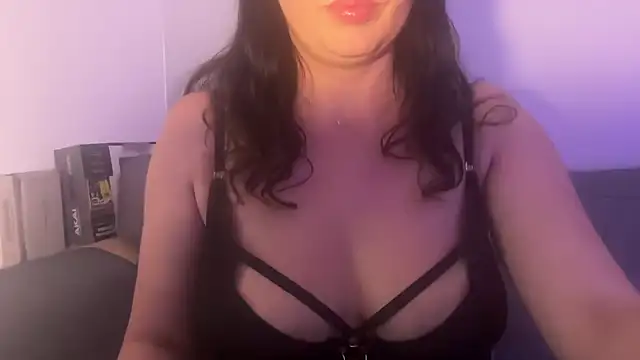 Snapshot of Serena_4you chatting on October 4, 8:46 pm Serena 4you online show from October 4, 8:46 pm