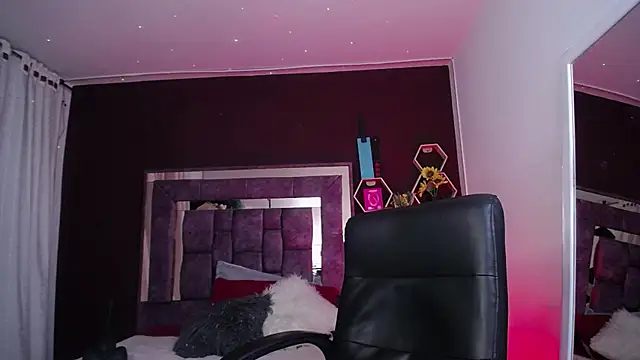 Snapshot of AnabelleGron chatting on October 4, 4:29 am AnabelleGron online show from October 4, 4:29 am