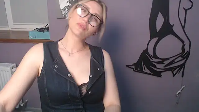  sexy lady online show from May 22, 2:59 pm