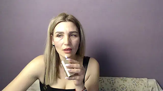  sexy lady online show from November 13, 3:33 pm