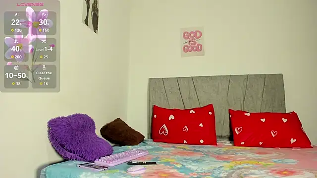 Snapshot of tammy__brown chatting on October 17, 10:24 pm tammy brown online show from October 17, 10:24 pm