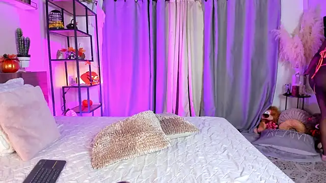 amber maxwell online show from October 27, 8:36 pm