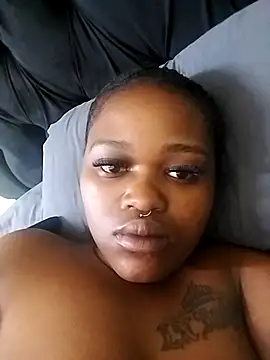 ThickPearlx23 online show from October 27, 7:37 am