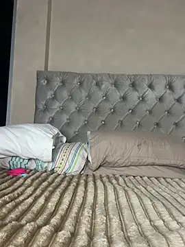 Sarasweet sex online show from July 14, 2:22 pm