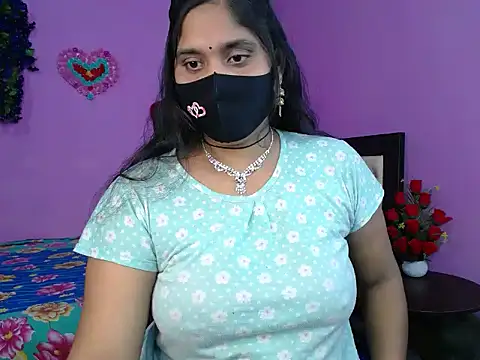 Hot Maleka online show from March 24, 4:45 pm