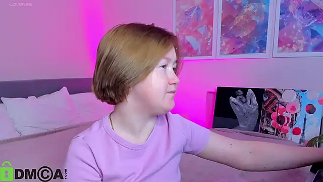 Sara Robinson online show from October 26, 2:51 am