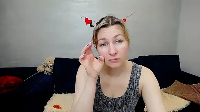 Incredible Ariela online show from April 17, 11:45 am