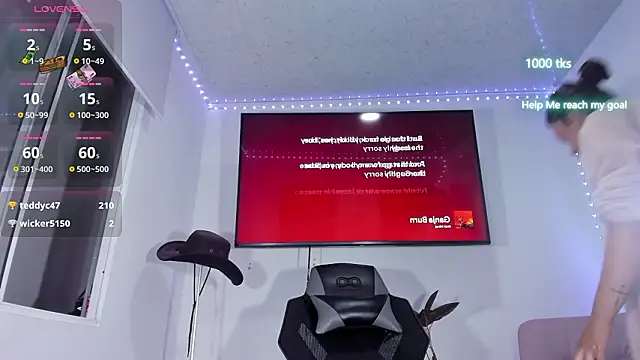 emily palmeer online show from March 18, 10:09 am