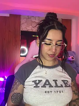 Tamara Roberts1 online show from March 7, 3:13 am