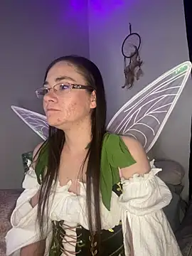 Cutebitchxh online show from April 24, 2:03 am