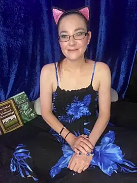 Cutebitchxh online show from April 26, 3:26 am