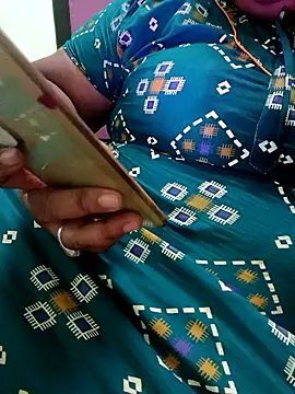 kavinila20 online show from October 6, 4:34 pm