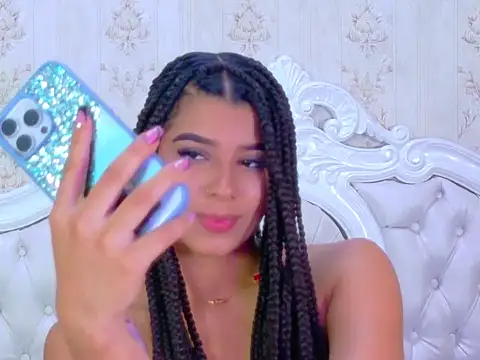 Snapshot of TiaraRosse chatting on September 14, 2:15 pm TiaraRosse online show from September 14, 2:15 pm