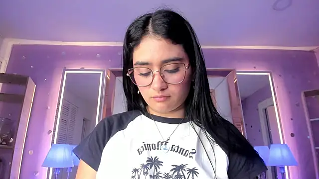 scarlette 15  online show from June 19, 9:24 am