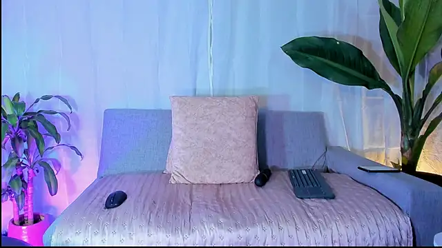 Paula Convers online show from July 25, 11:23 pm