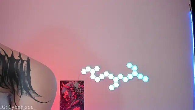 cyberzoe online show from September 22, 5:22 pm