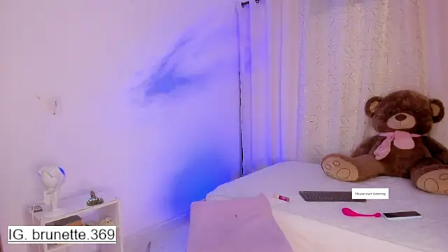 Lia Petite1 online show from July 29, 3:28 am