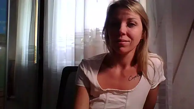 VelvetLove287 online show from April 17, 7:21 am