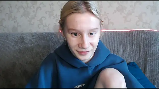 Snapshot of EnigmaSee chatting on September 14, 2:09 am EnigmaSee online show from September 14, 2:09 am