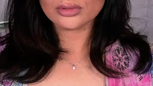 xprettysmilex online show from August 4, 8:04 pm