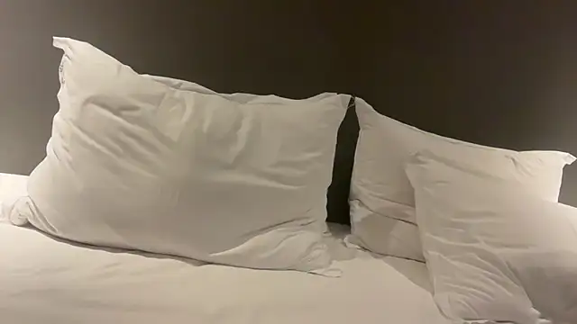 pinkpinkrosey online show from October 9, 7:40 pm