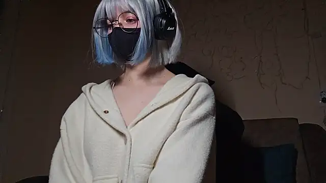 DanaWard online show from September 29, 10:15 pm