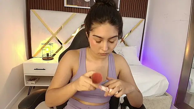 Emelie Ch1 online show from November 25, 2:47 am