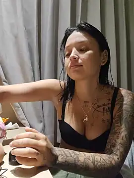 LorenRosse online show from July 24, 2:09 am