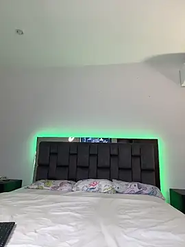 Sthef Castle online show from February 11, 2:40 pm