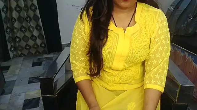 Snapshot of aarushi_sharmaa chatting on September 12, 3:41 pm aarushi sharmaa online show from September 12, 3:41 pm