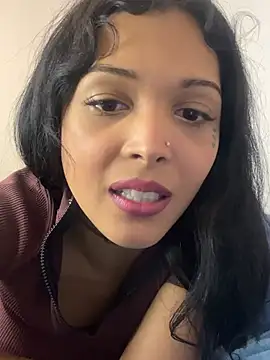 MOMMYJEVAA online show from April 6, 2:51 pm