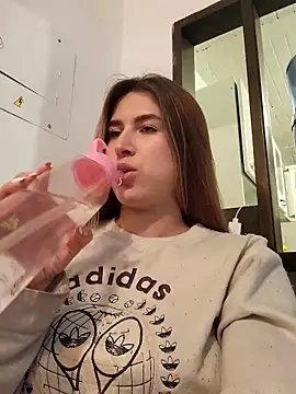 Jimena White  online show from October 25, 5:48 am