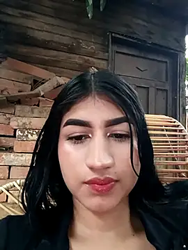 Julix A online show from December 20, 1:15 pm