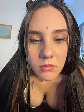  ISABELLA HOT  online show from March 15, 3:25 pm