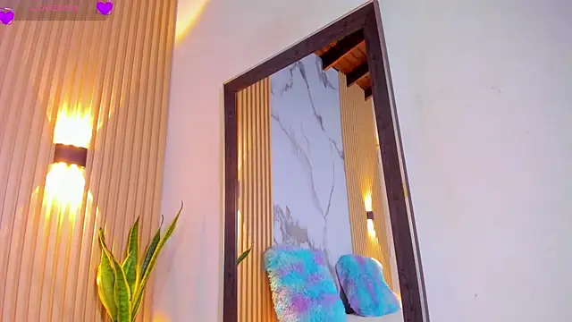 valentina lux online show from September 23, 3:48 am