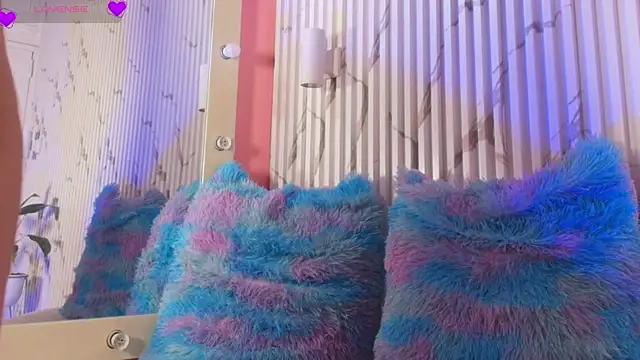 valentina lux online show from September 26, 7:11 pm