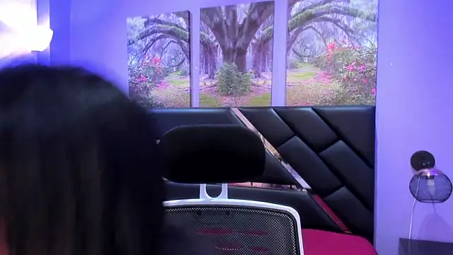 KimberlyVillaLobos online show from November 19, 11:43 am