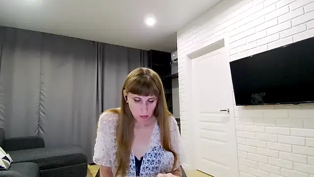 Daniella Lorente online show from October 18, 10:44 pm