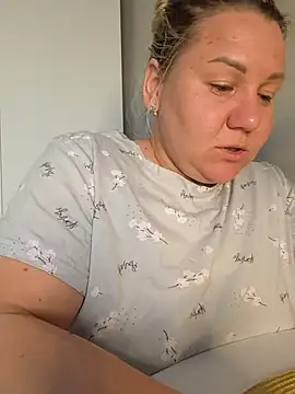 AnnaCurvy online show from April 1, 2:14 pm