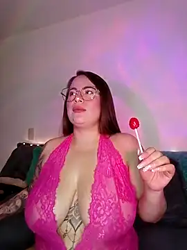 soofy   online show from March 2, 5:30 am