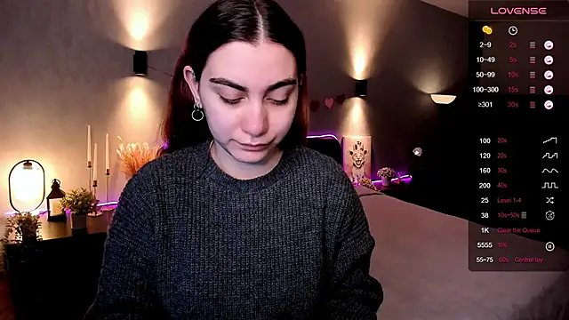 hannacheekss  online show from November 17, 2:01 am